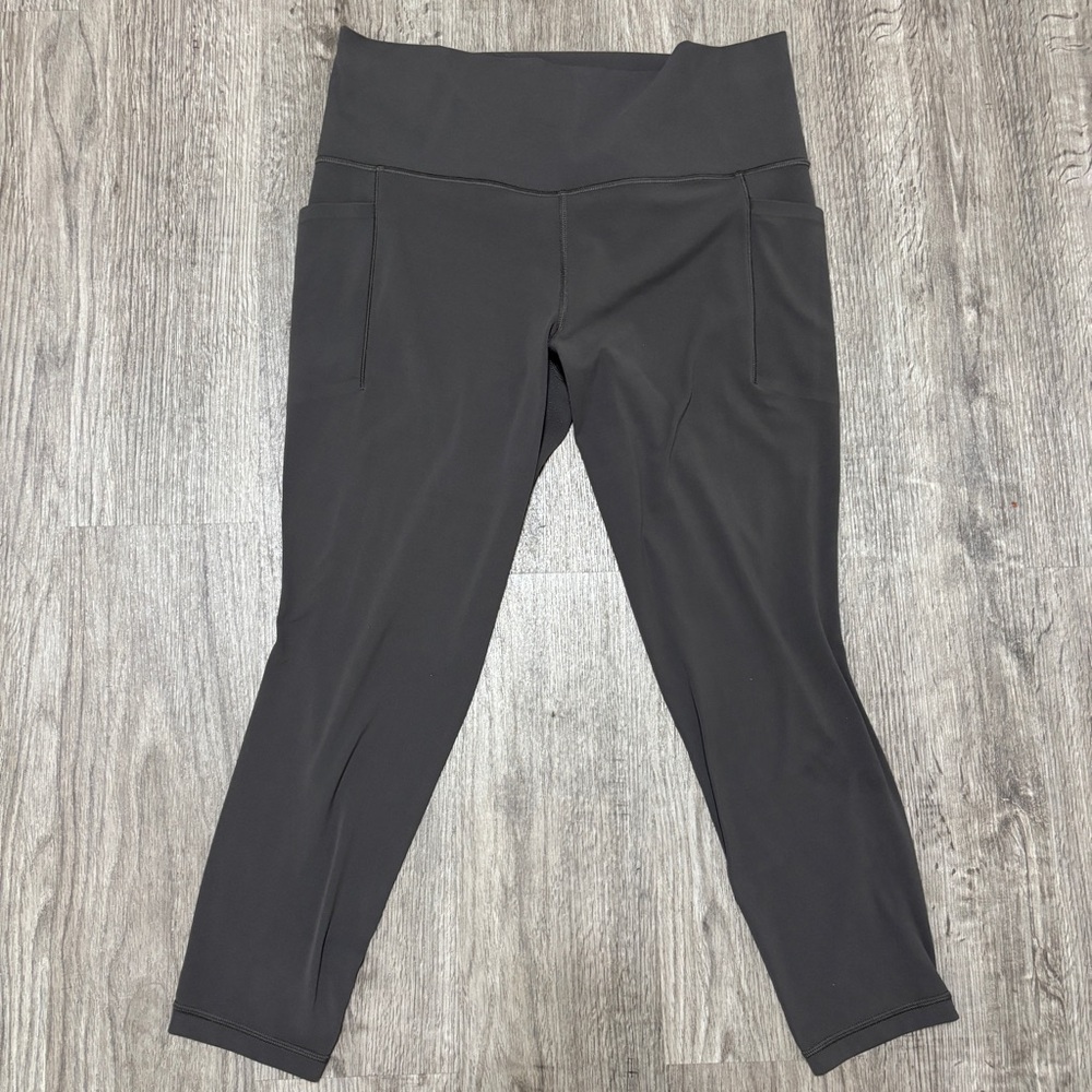 Athleta Salutation Women’s Size Large Charcoal Yoga Leggings